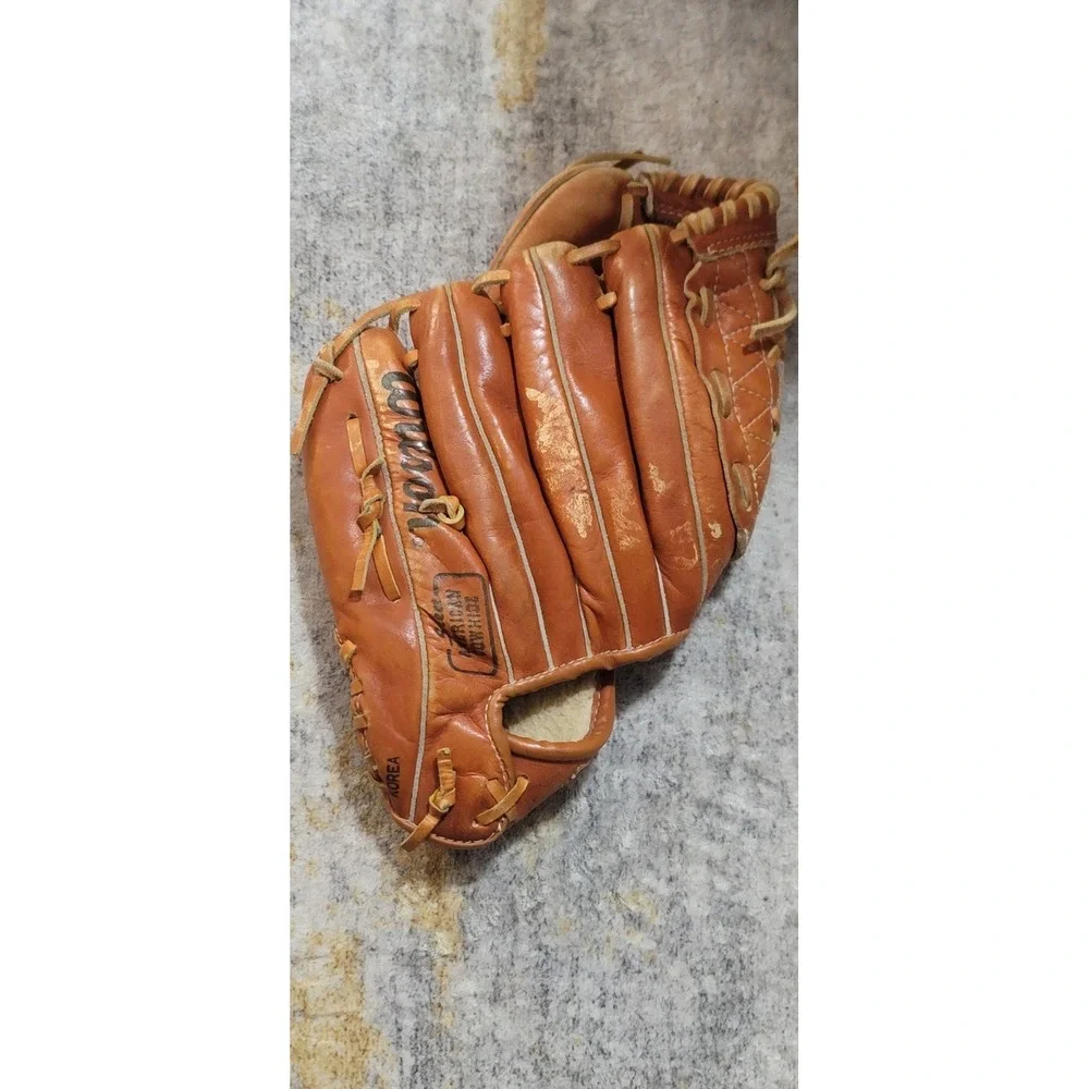 Wilson Youth Kirk Gibson Pro Special Baseball Glove RHT Select Premium A2150